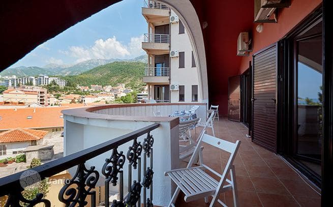 2-Bedroom Penthouse with Sea View in Rafailovici, Budva, photo 4