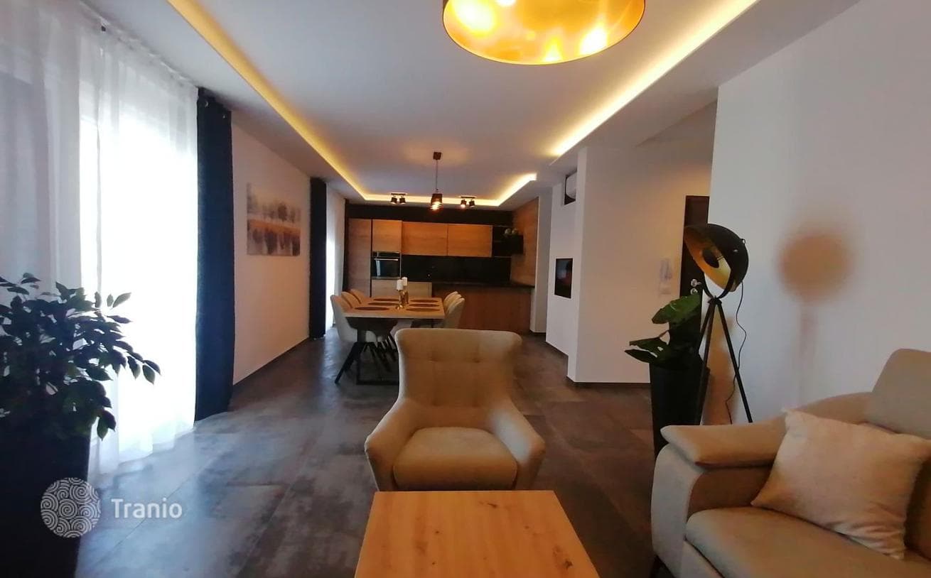 3-Bedroom Apartment in Pula, photo 3