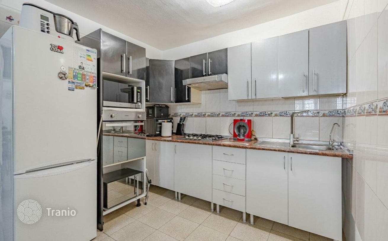 Меблированная двухкомнатная квартира недалеко от моря в Коста Адехе, Тенерифе, Испания, фото 4