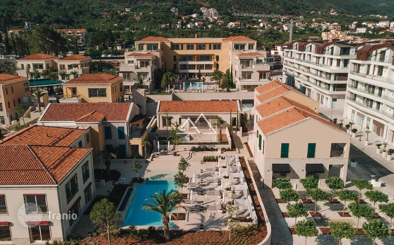 1-Bedroom Apartment in PORTONOVI, Herceg Novi, photo 2