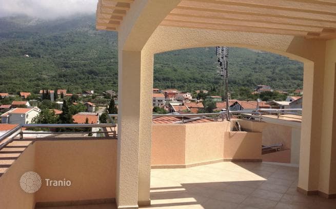 4-Story House with Apartments Near the Beach in Perčurići, Budva, photo 4