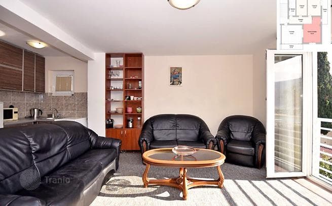 2-Bedroom Apartment with Terrace 60 m from the Sea in Djenovic, Herceg Novi, photo 2