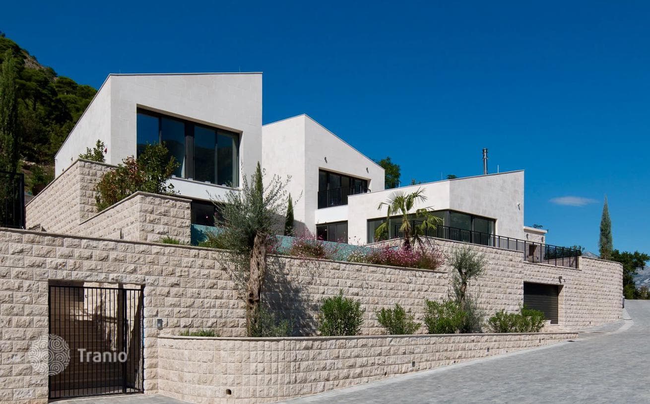 3-Bedroom Villa with Sea View in Prčanj, Kotor, photo 3