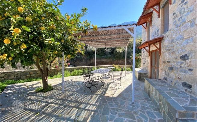 3-Story Stone House with Sea View in Tyros, Peloponnese, photo 5