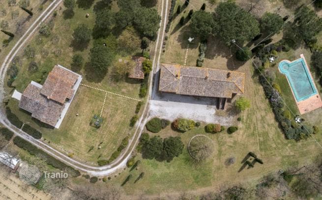 12-комнатная вилла 650 м² в Лучиньяно, Италия