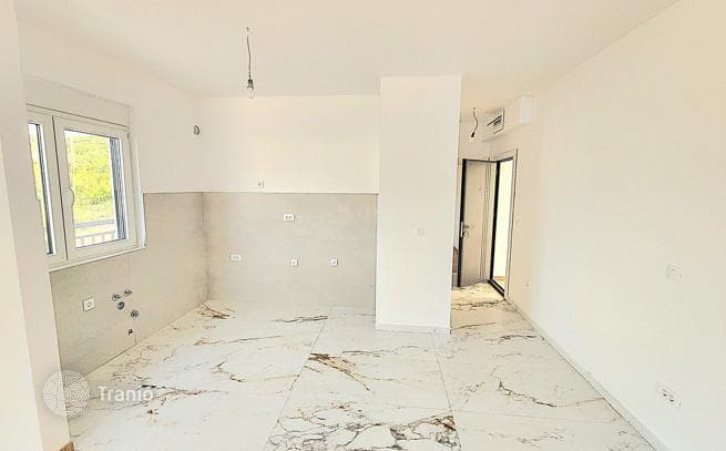 1-Bedroom Apartment with Sea View in Tivat, photo 2