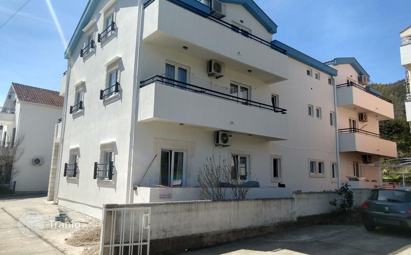 1-Bedroom Apartment 250 m from the Sea in Bijela, Montenegro, photo 3