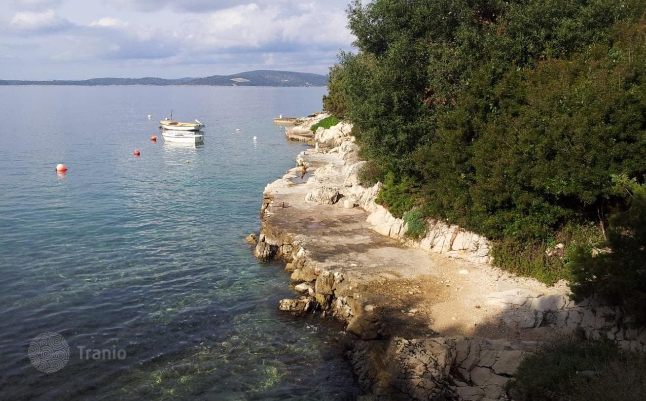 Land Plot with Building Permission 60 m from the Sea in Šolta, Croatia, photo 3