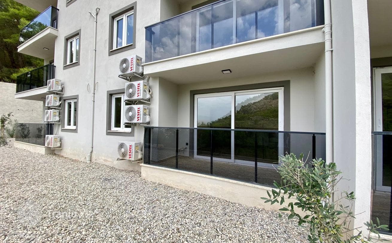 2-Bedroom Apartment with Shared Pool in Alanya