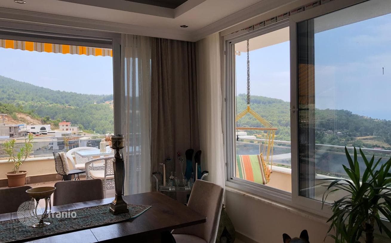 2-Bedroom Apartment with Balconies Beachfront in Kargicak, Alanya