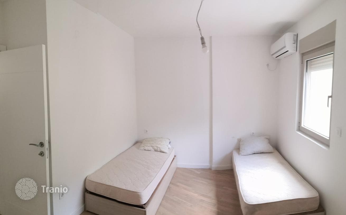 2-Bedroom Apartment with Mountain View in Becici, Budva, photo 3