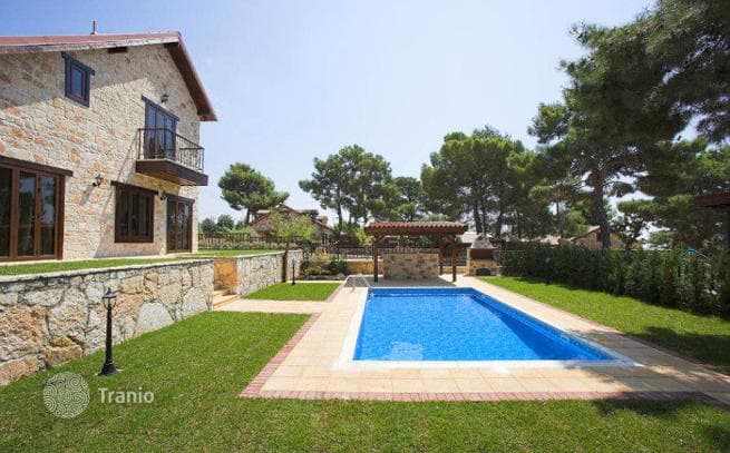 4-Bedroom Villa with Private Pool in Limassol