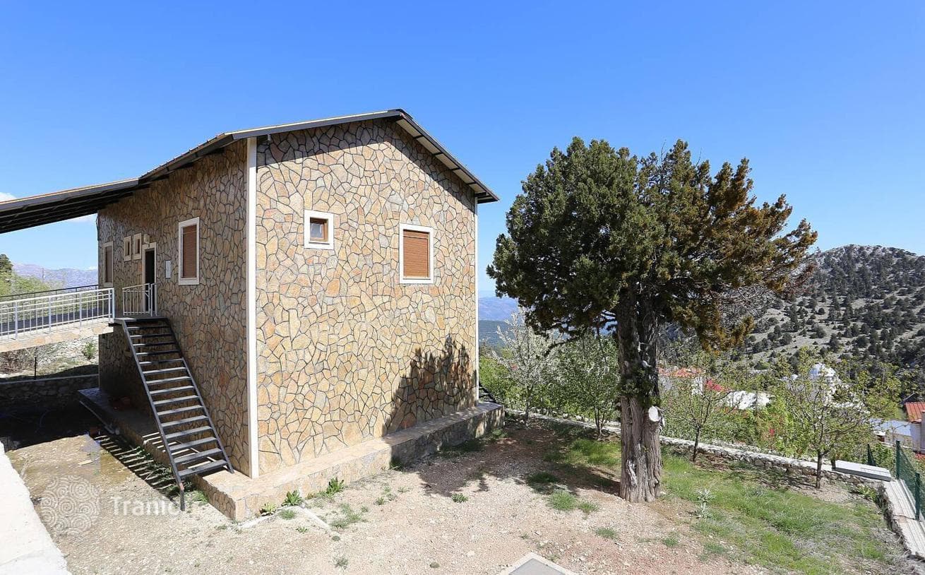 4-Bedroom Modern House in Konyaalti, Antalya