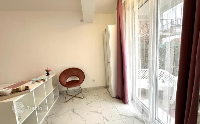 1-Bedroom Apartment with Garden Access in Djenovici, Herceg Novi, photo 4