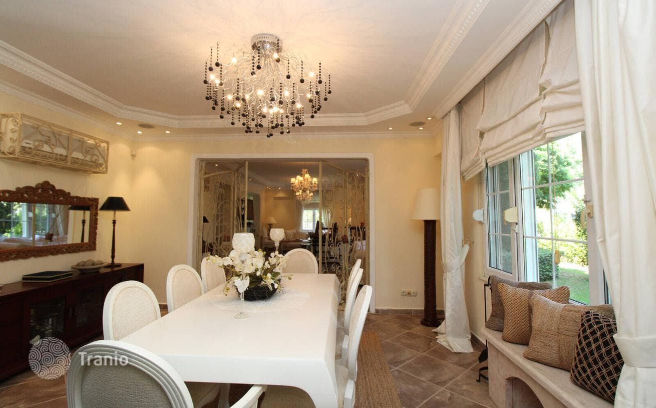 4-Bedroom Furnished Villa with Shared Pool near Golf Course in Belek, Antalya, photo 4