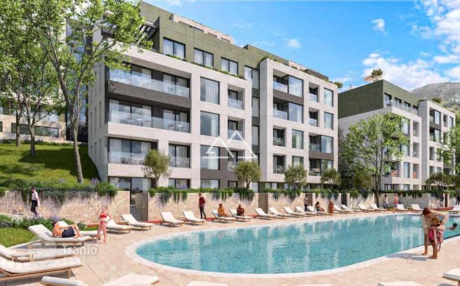 2-Bedroom Apartment with Sea Views in Tivat, photo 2