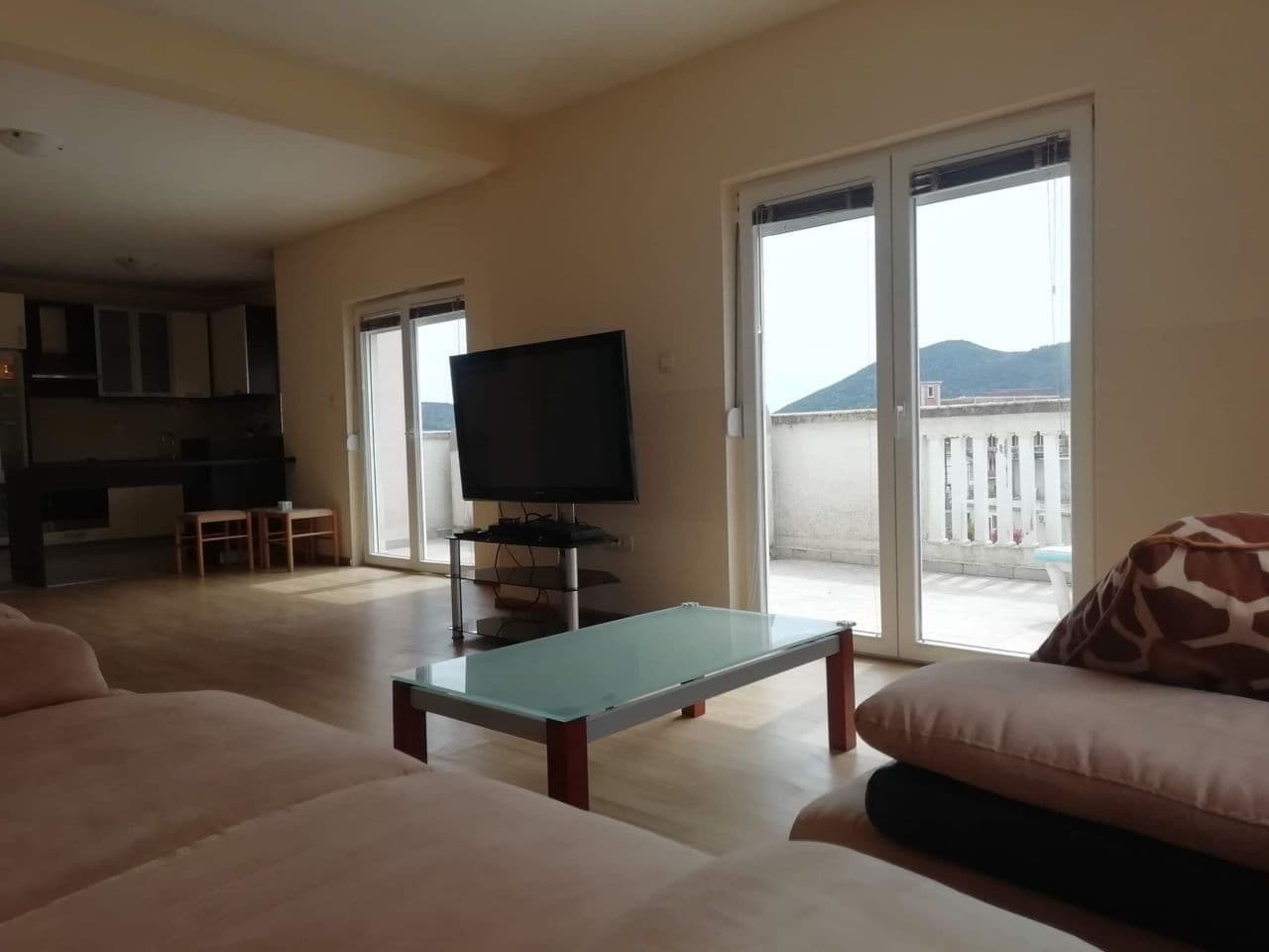 Апартаменты в Ластве, Черногория, 85 м², фото 5