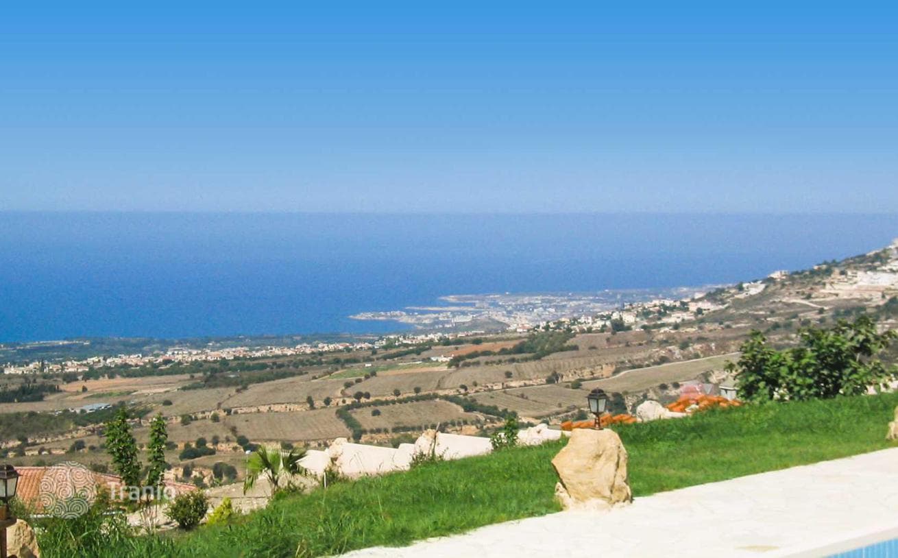 2-Bedroom Villa with Sea View in Tsada, Paphos, Cyprus