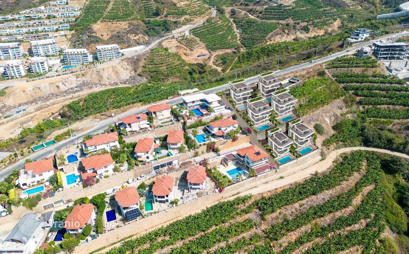 Luxury Villas with Sea and City Views in Alanya