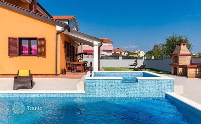 7-Bedroom Villa in Pula, Croatia, photo 4