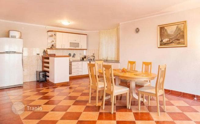 3-Bedroom Apartment 100 m from the Sea in Stoliv, Kotor, photo 3
