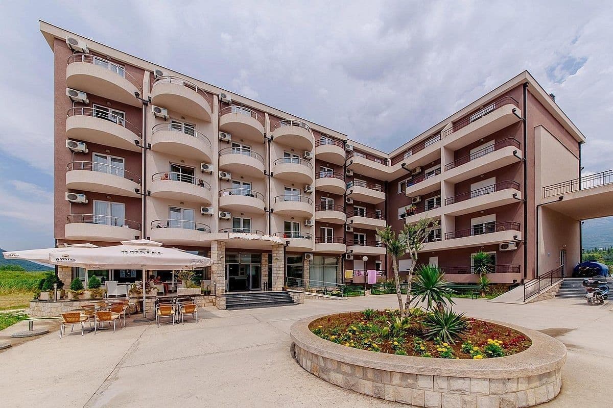 Квартира в Херцег-Нови, Черногория, 84 м², фото 2