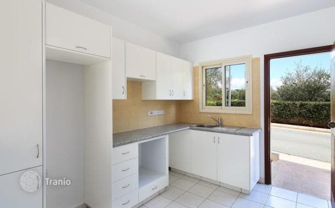 2-Bedroom Townhouse in Anaryta, Paphos, photo 2