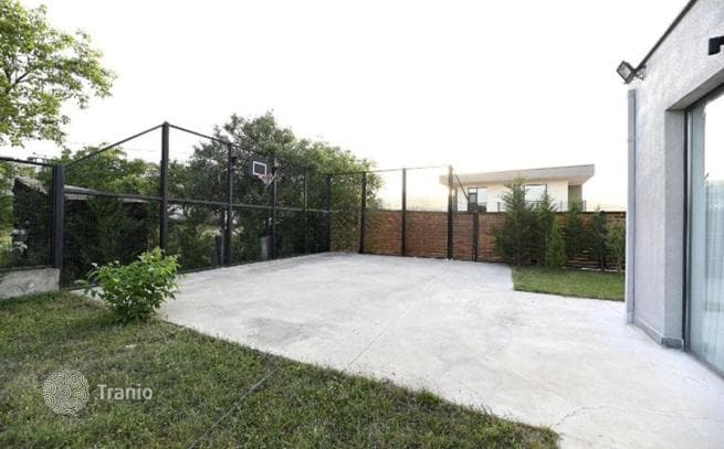 4-Bedroom House 450 m² in Tbilisi, photo 3