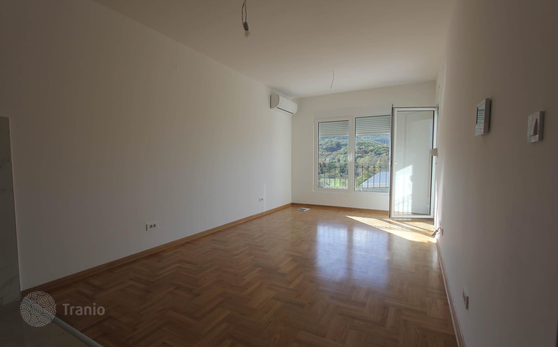 2-Bedroom Apartment with Two Terraces and Mountain View in Tivat
