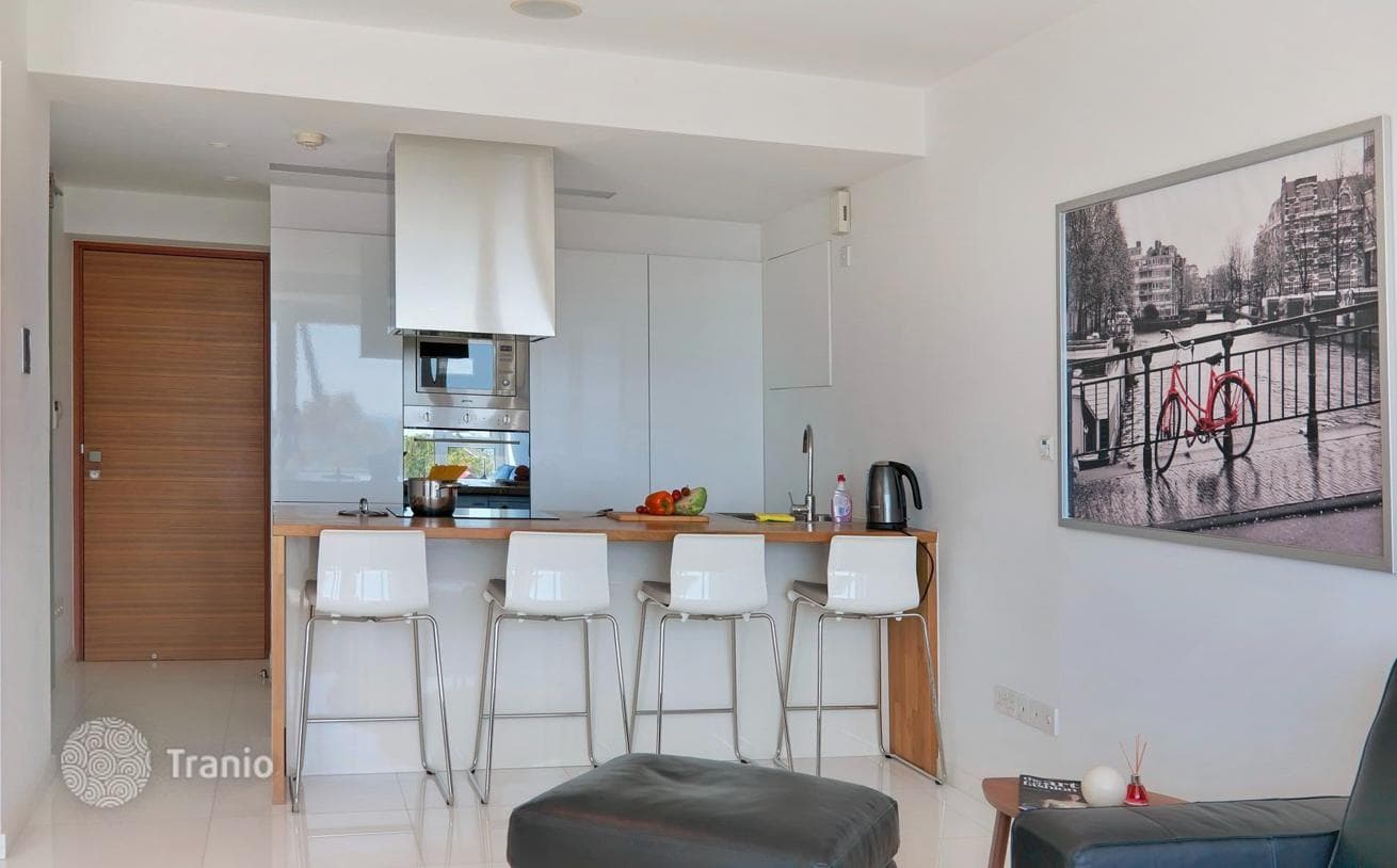 2-Bedroom Apartment in Germasoyia, Limassol, photo 5