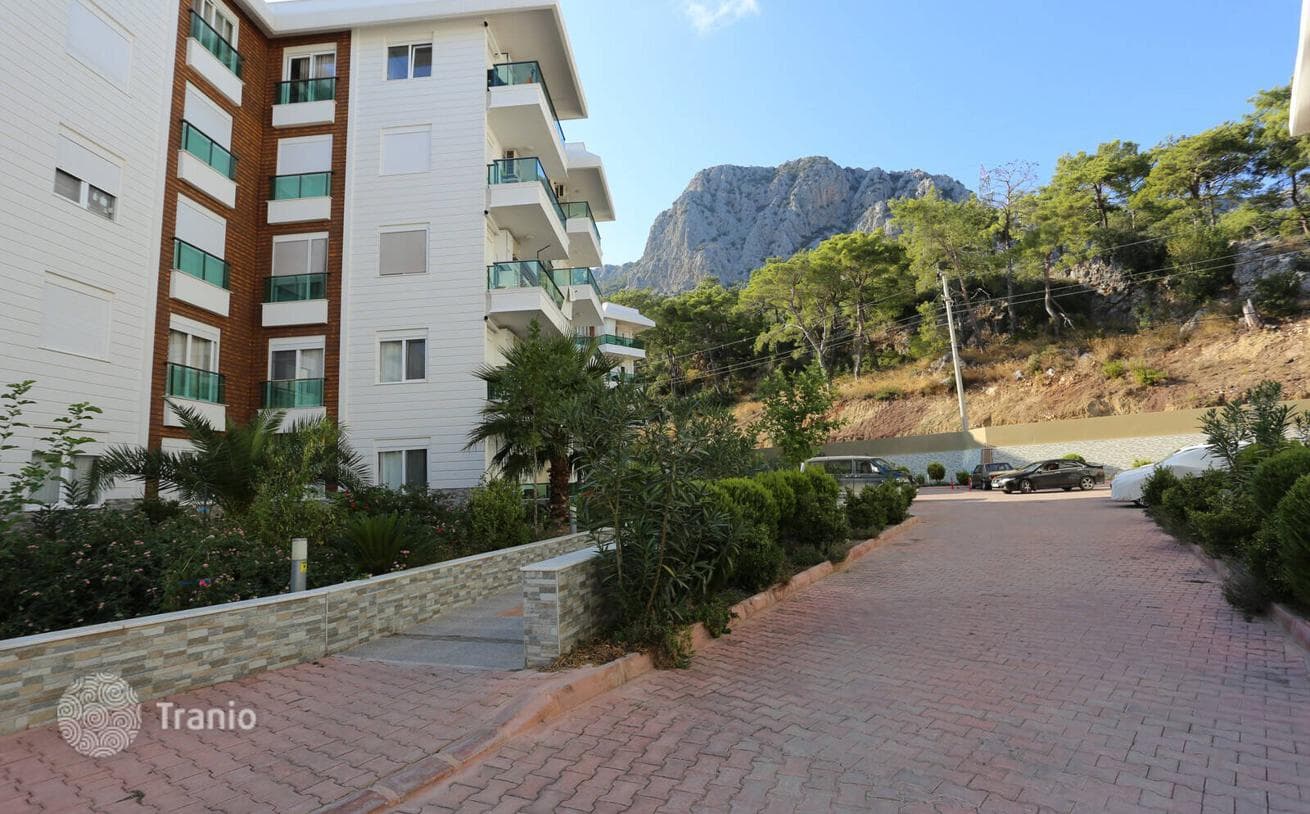 2-Bedroom Apartment with Mountain View in Konyaalti, Antalya, photo 2