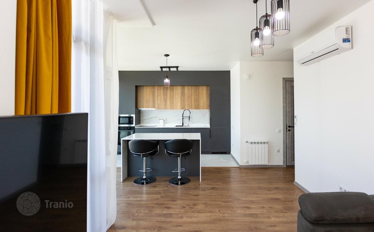 2-Bedroom Apartment with Panoramic City and Sea Views in Batumi, photo 2