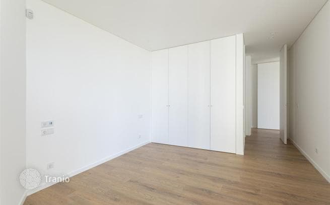 Apartment with Balcony in Modern Development near Park and Marina, Faro, photo 4