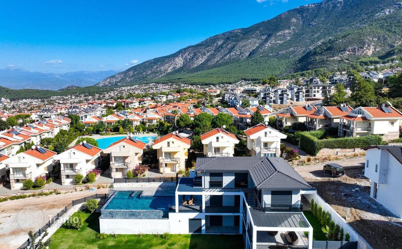 4-Bedroom House with Private Pool in Fethiye, Mugla, photo 5
