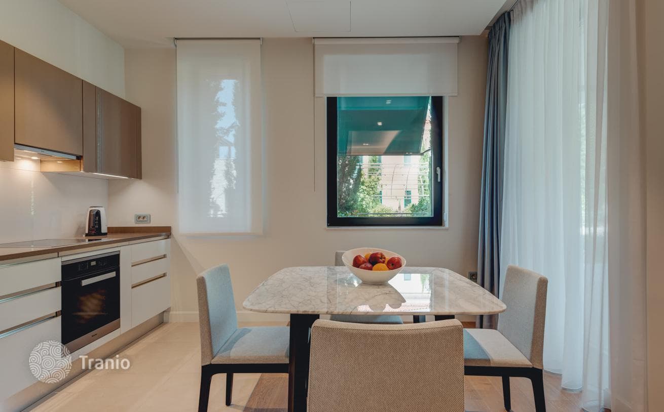 1-Bedroom Apartment in Herceg Novi, photo 2