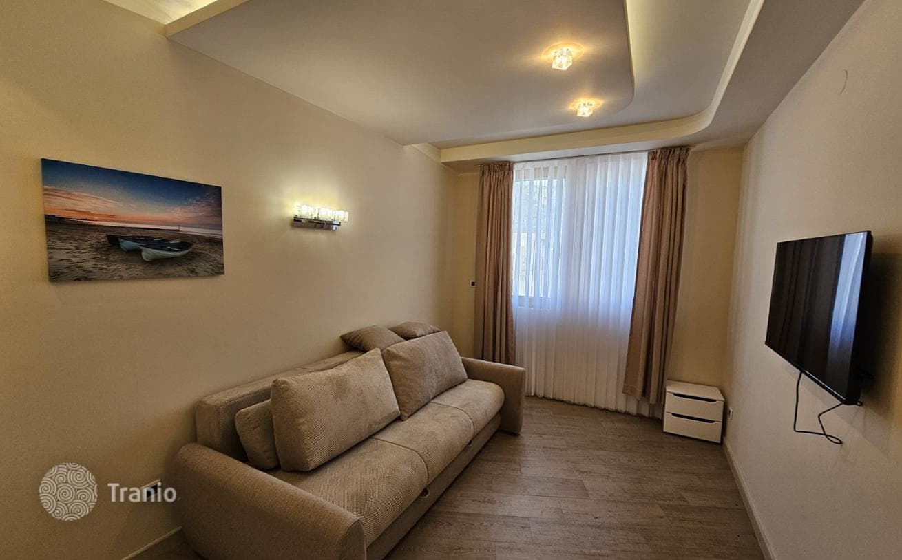 2-Bedroom Apartment in Budva, photo 2