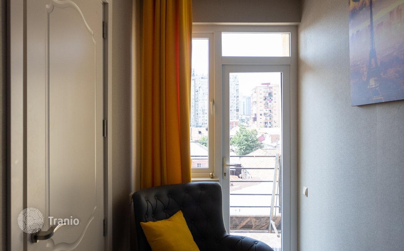 Apartment with Modern Renovation in Batumi City Center, photo 4