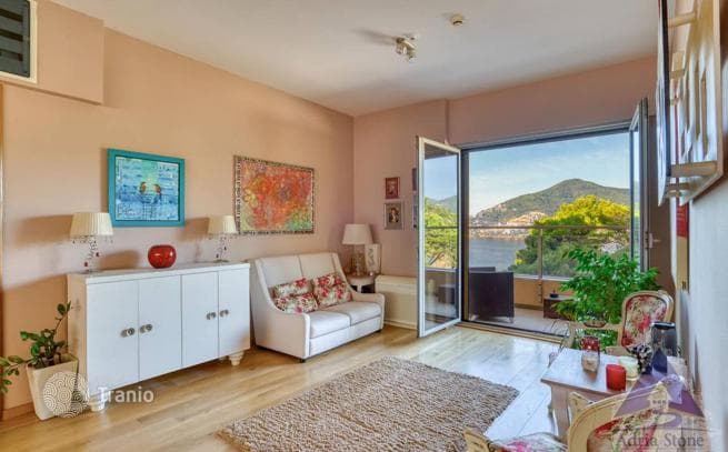 3-Bedroom Apartment with Sea View in Boreti, Budva, photo 5