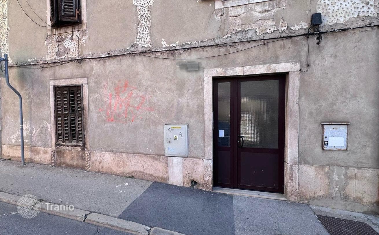 1-Bedroom Apartment for Renovation in Pula, photo 4