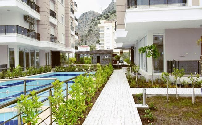 2-Bedroom (2+1) Apartment with Mountain View in Konyaalti, Antalya