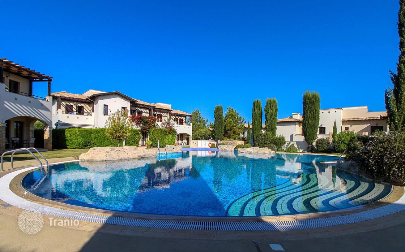 3-Bedroom Townhouse in Aphrodite Hills