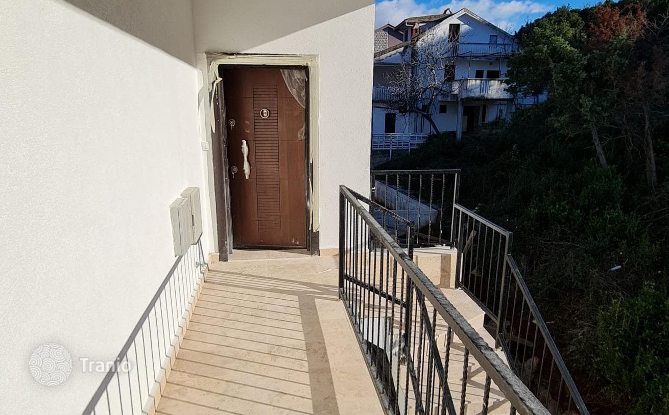 New Apartments 100 m from the Sea in Krashichi, Kotor, photo 5