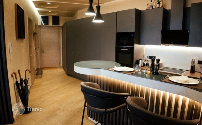 Designer 2-Bedroom Apartment with Panoramic Sea View in Budva, photo 3