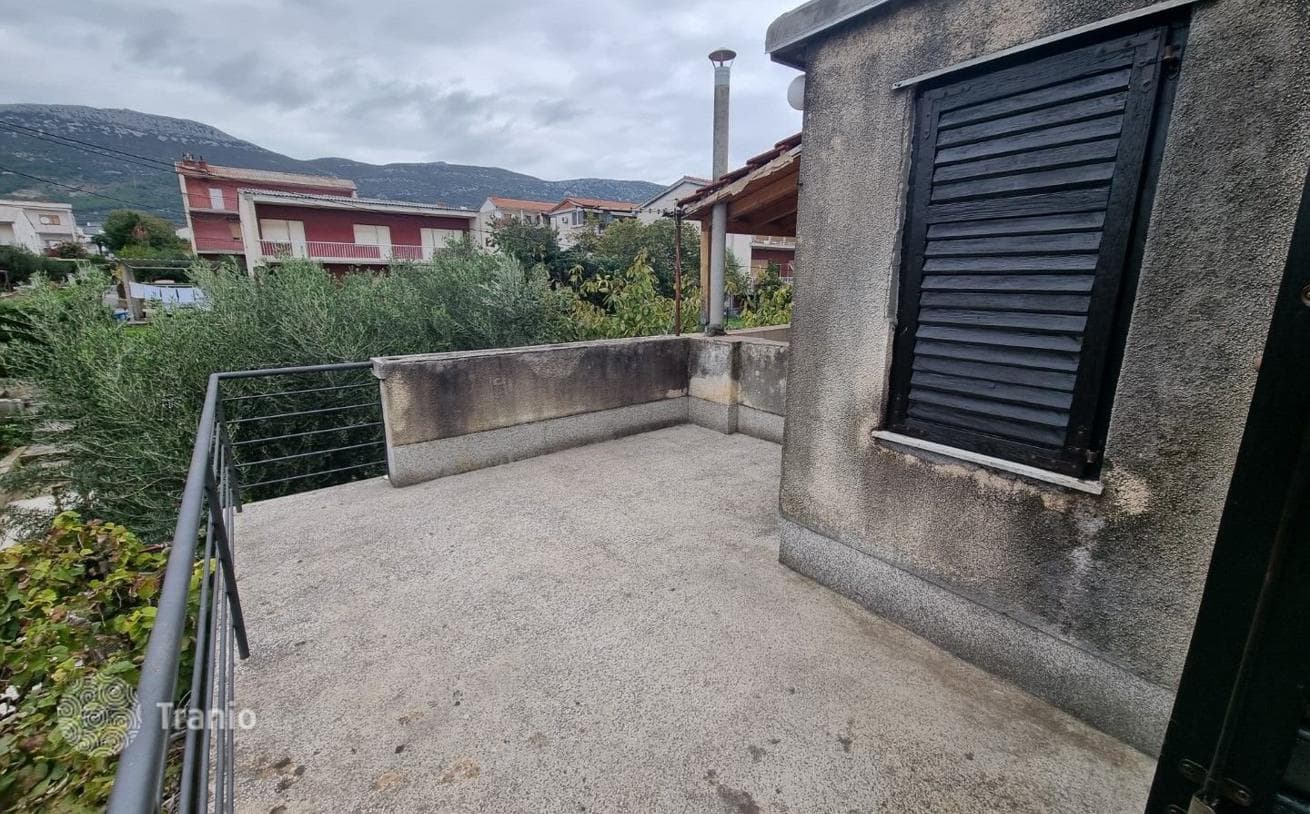 2-Bedroom Apartment in Kastel Stari, Dalmatia