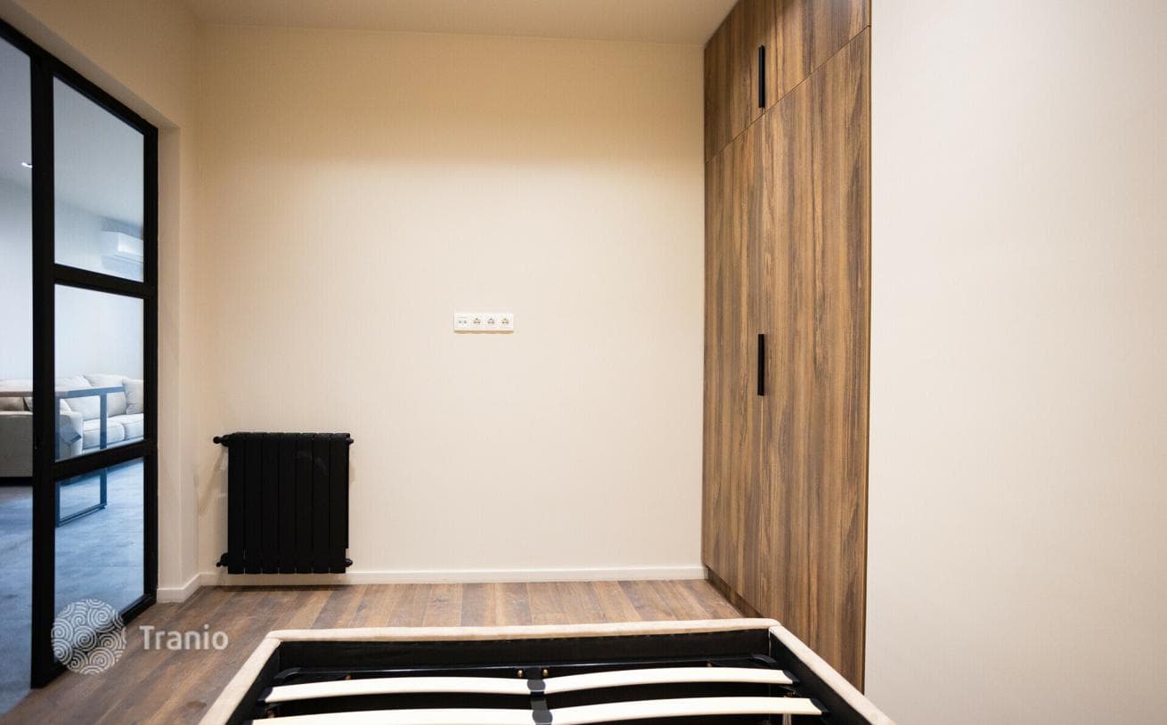 1-Bedroom Apartment with City, Mountain and Sea Views in Batumi, photo 4
