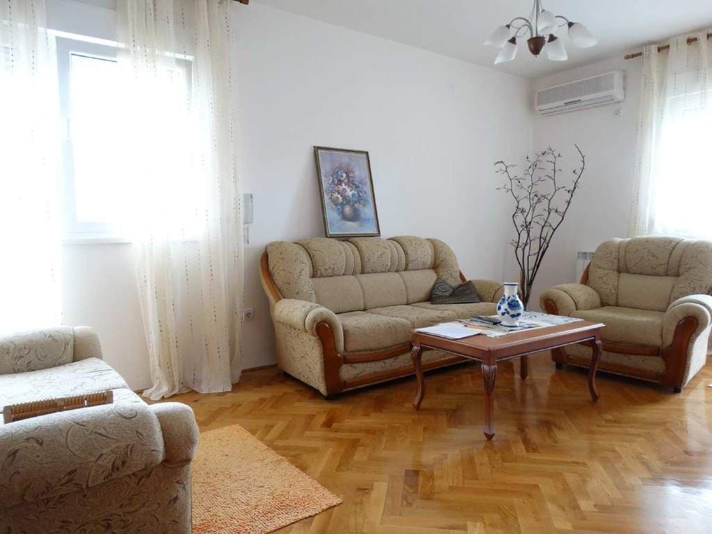 Квартира в Баре, Черногория, 102 м²