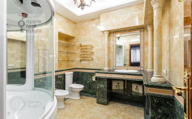 2-Bedroom Apartment in Yakimanka, Moscow