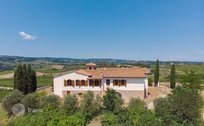 Дом с виноградниками на продажу в Тоскане, фото 5