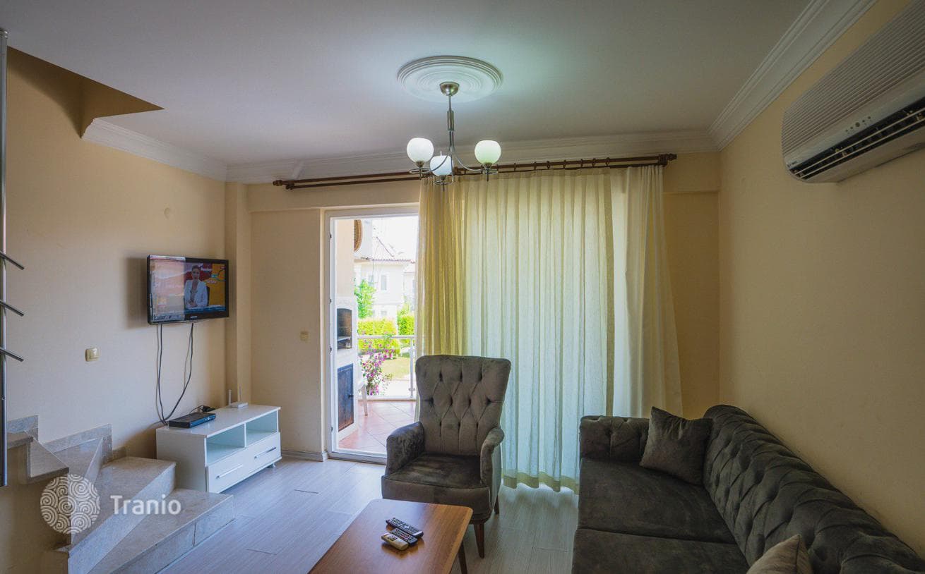 Modern Apartment with Shared Pool Near the Beach, photo 3
