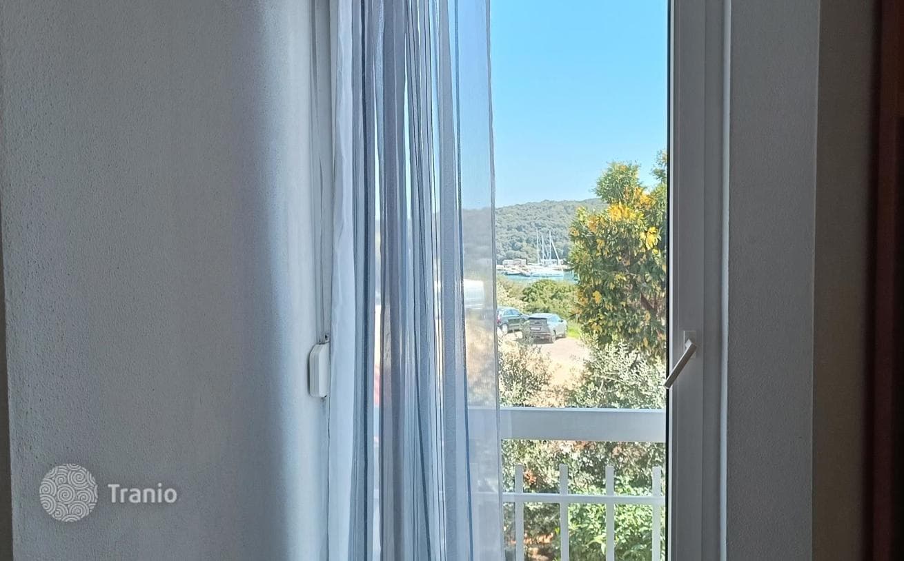 1-Bedroom Apartment in Pula, Croatia, photo 3